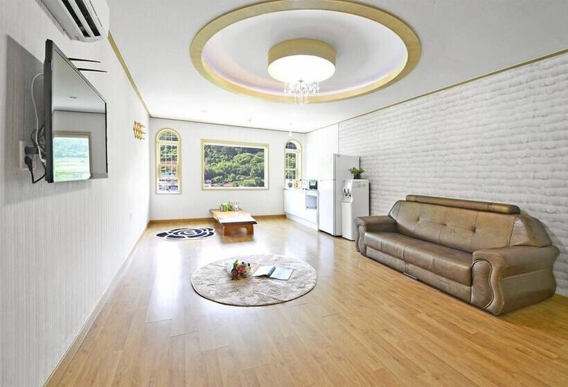 Tongyoung Macaio Pension