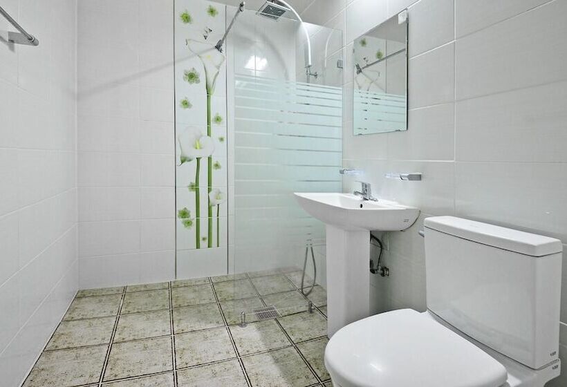 Tongyoung Macaio Pension