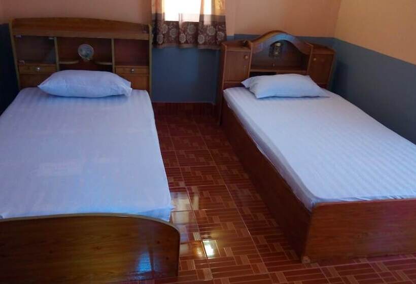 בית מלון כפרי Nason Resort