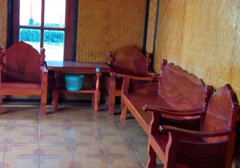 בית מלון כפרי Nason Resort