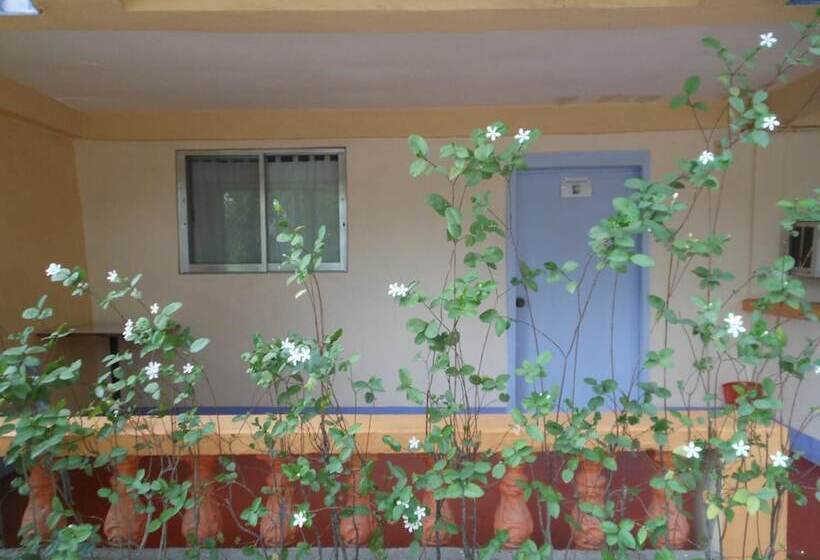 فندق Sabina Beach Resort