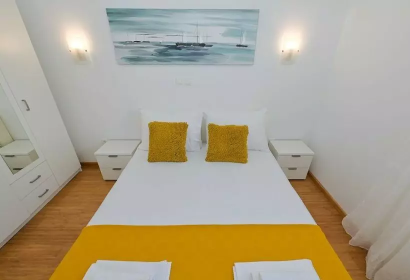 ペンション Funtastic Pool Villa Apartments