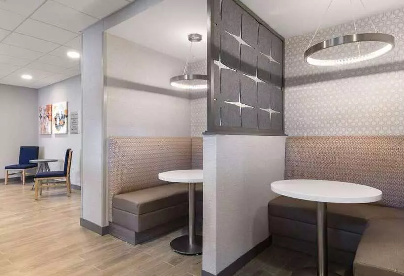 ホテル Hampton Inn & Suites St. Charles Old Town Area