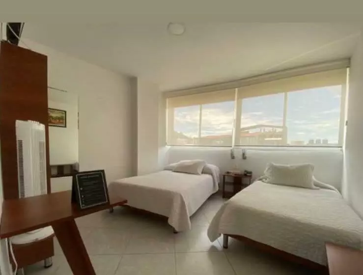 Hotelli Manhattan Barbosa