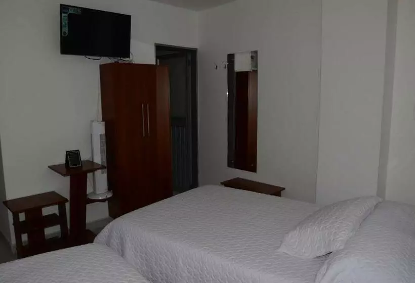 Hotelli Manhattan Barbosa