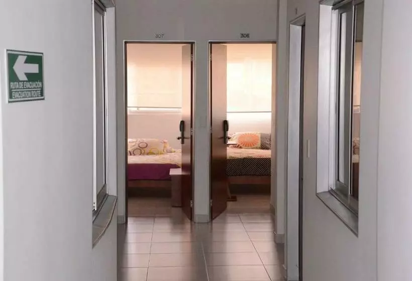 Hotelli Manhattan Barbosa