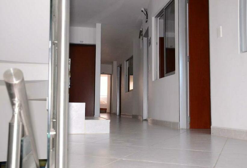 Hotel Manhattan Barbosa