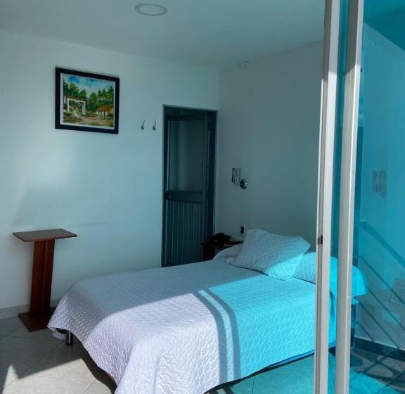 Hotel Manhattan Barbosa