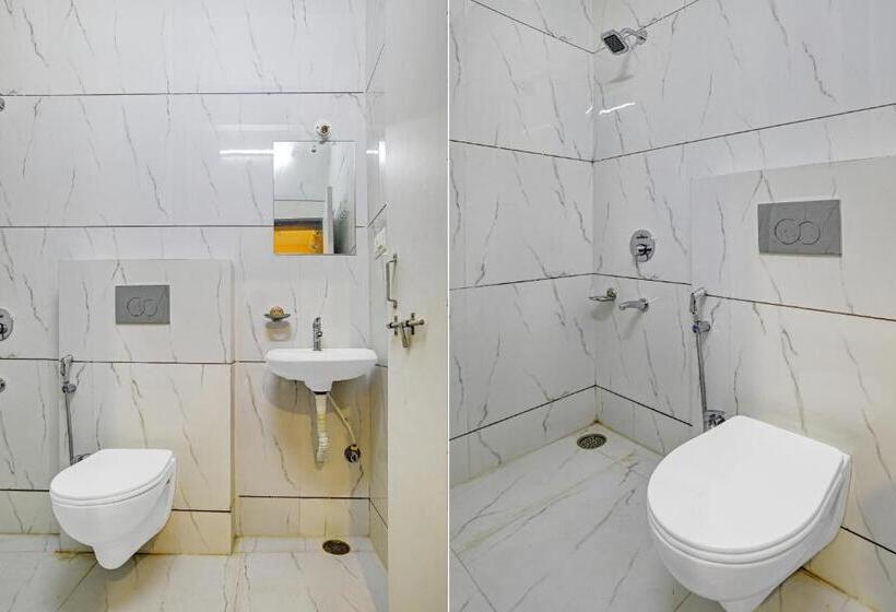 בית מלון כפרי Super Townhouse Pine Tree