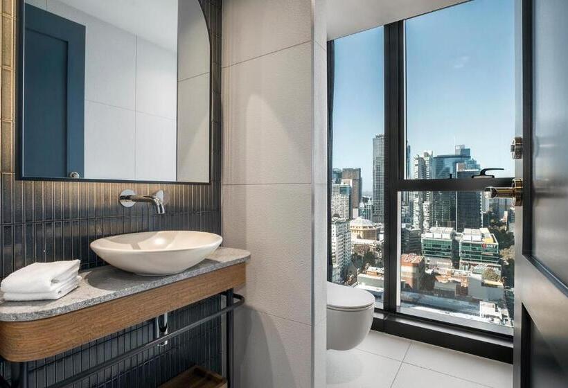 Отель Voco Melbourne Central