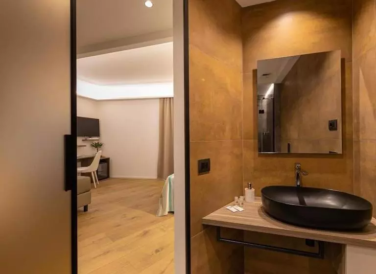 Pension Palazzo Raho Suites