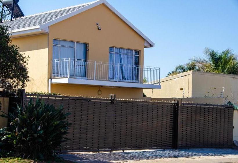 Pension Simunye Guest House