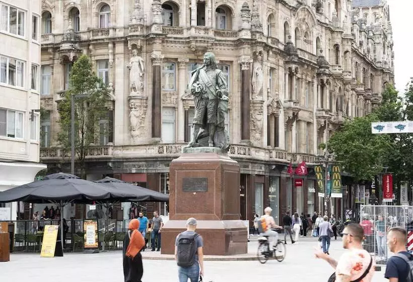B&b Hotel Antwerpen Centrum