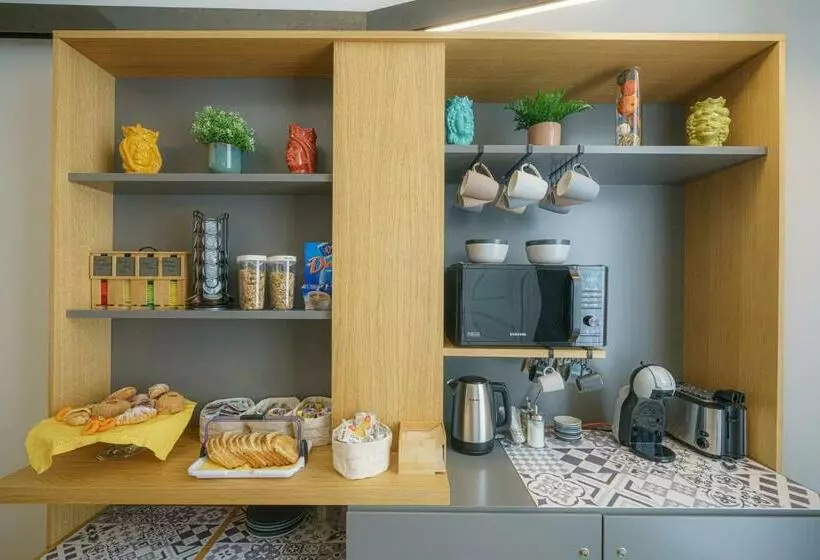 تختخواب و صبحانه Cafuné Rooms