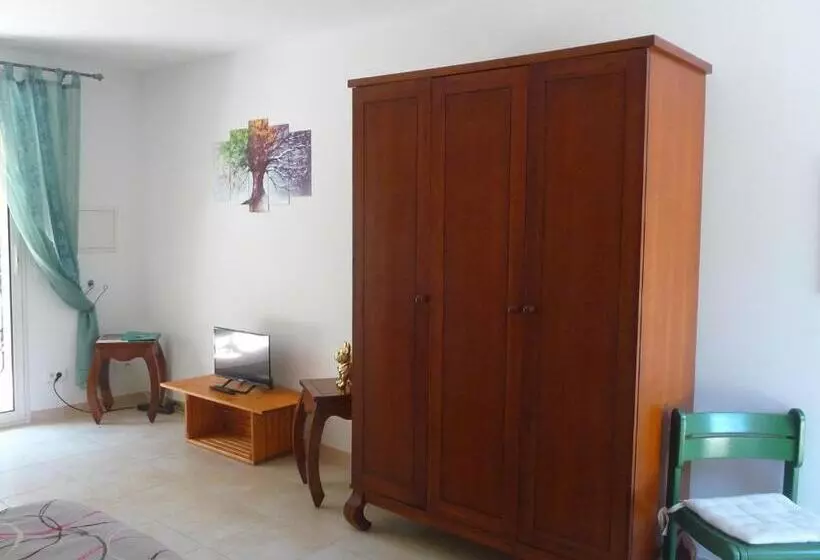 Aamiaismajoitus (B&B) Villa Des Masques