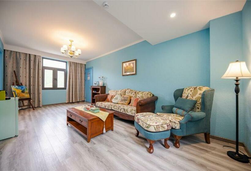 בית מלון כפרי Anji Allen S Dream House