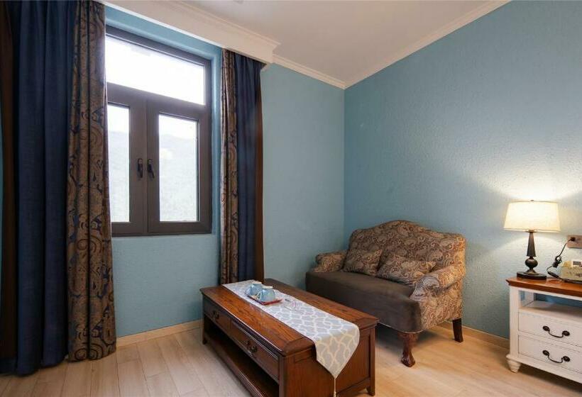 בית מלון כפרי Anji Allen S Dream House