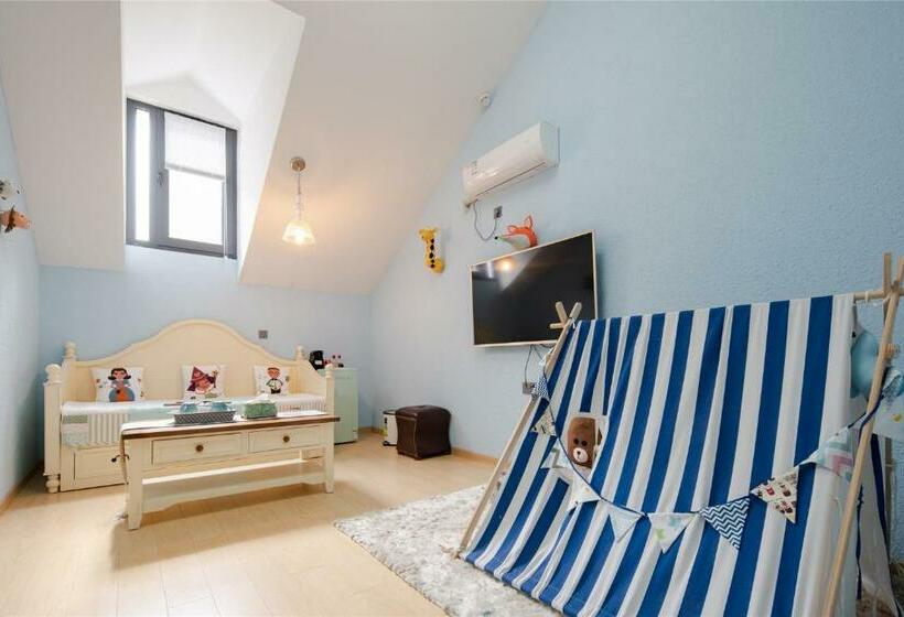 בית מלון כפרי Anji Allen S Dream House