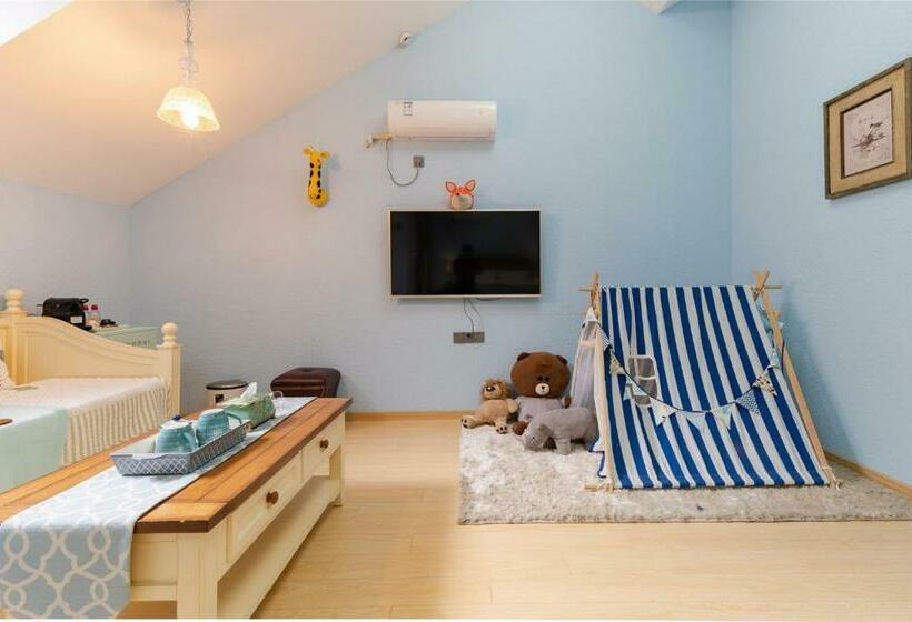 בית מלון כפרי Anji Allen S Dream House