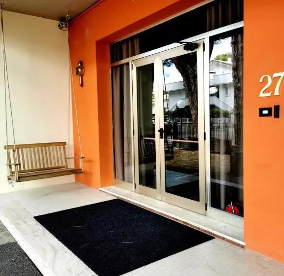 Hotelli Casa Dorita   Free Breakfast Corner 8 12