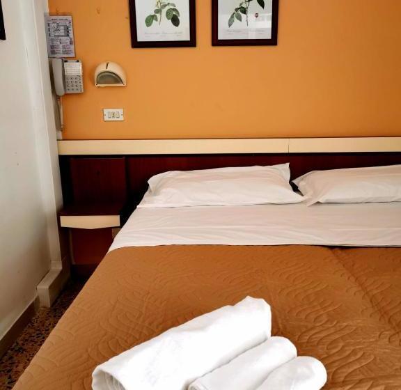 Hotel Casa Dorita   Free Breakfast Corner 8 12