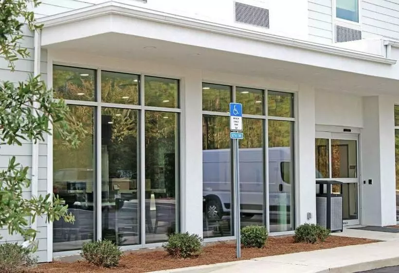 هتل Comfort Inn Miramar Beachdestin