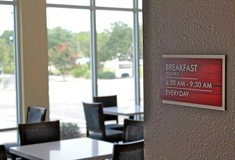 هتل Comfort Inn Miramar Beachdestin