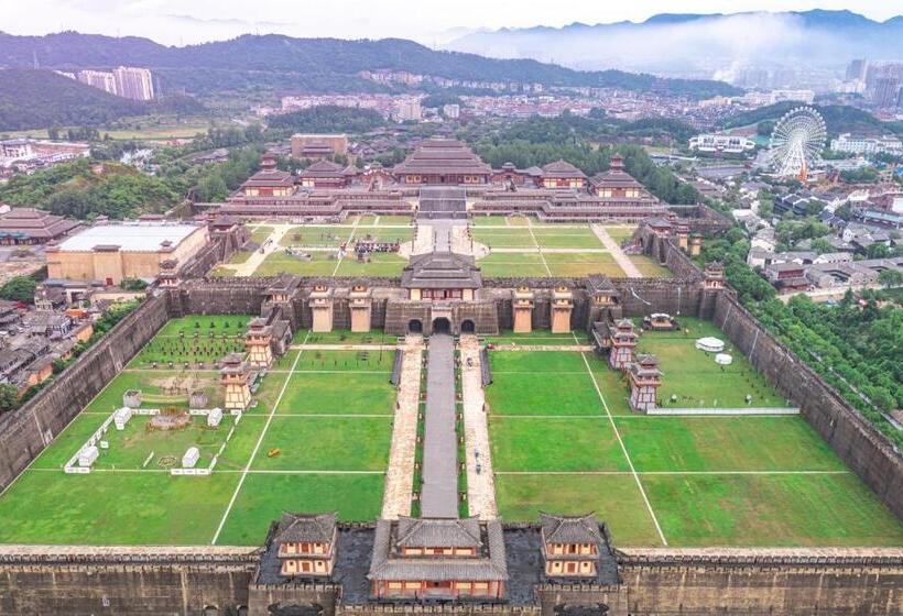 Otel Holiday Inn Express Dongyang Hengdian, An Ihg