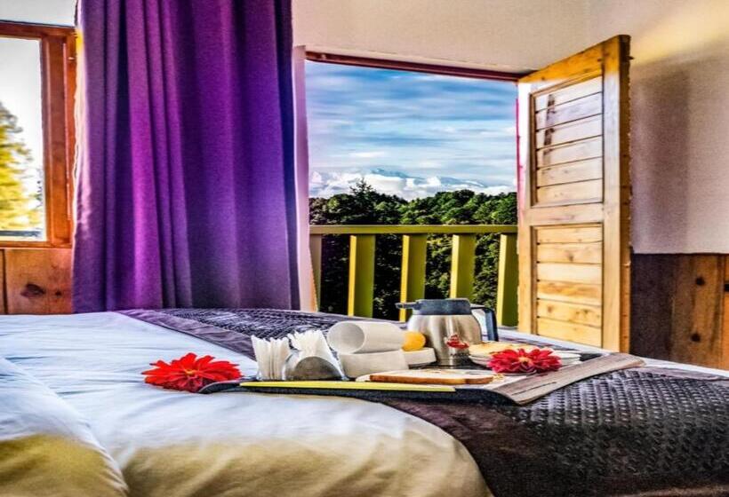 בית מלון כפרי La Riqueza Kanatal   Mountain View Rooms   Welcome New Year With Fresh Snowfall