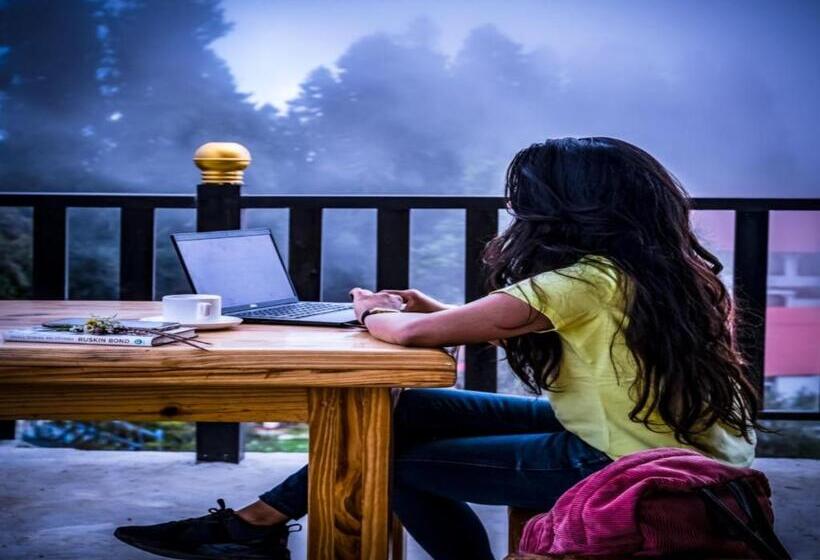 בית מלון כפרי La Riqueza Kanatal   Mountain View Rooms   Welcome New Year With Fresh Snowfall