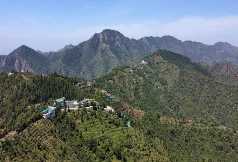 בית מלון כפרי La Riqueza Kanatal   Mountain View Rooms   Welcome New Year With Fresh Snowfall