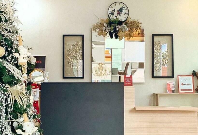 בית מלון כפרי Reddoorz Hostel @ St. Paul Village Lapulapu