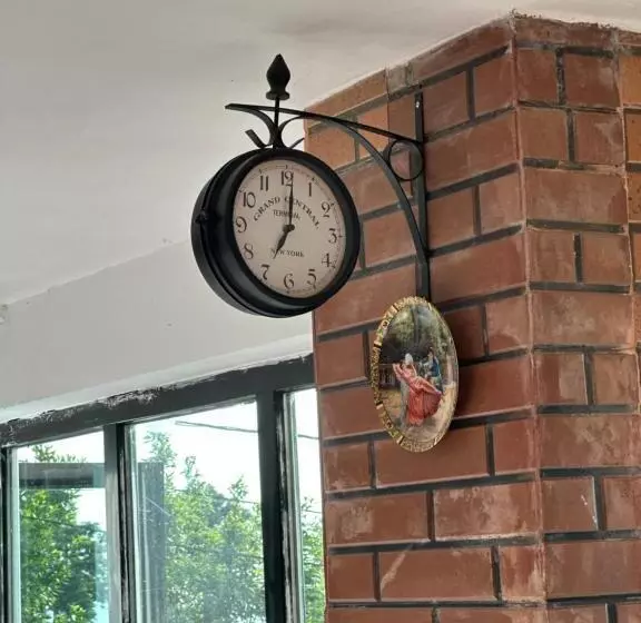 پانسیون Guest House Etm