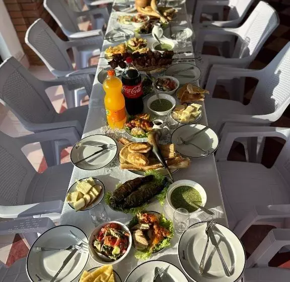 پانسیون Guest House Etm