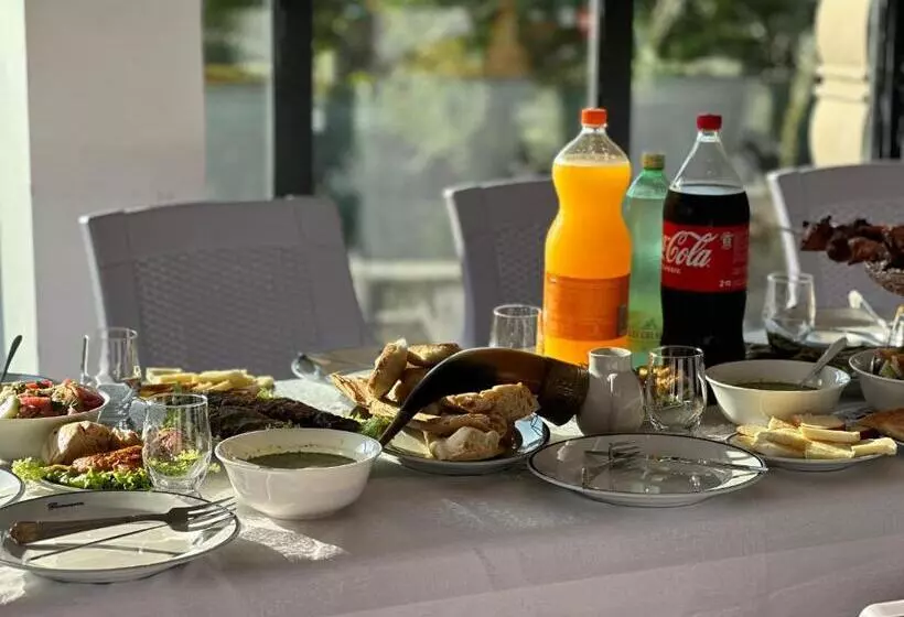 پانسیون Guest House Etm