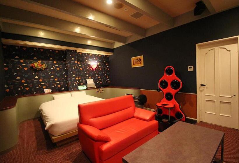 Utovilla Hotel555 沼津店