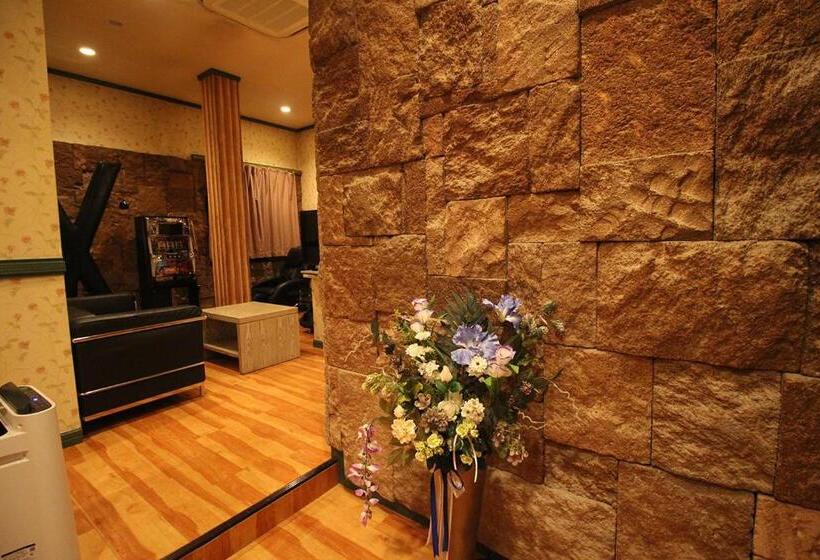 Utovilla Hotel555 沼津店