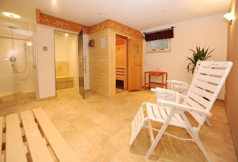 تختخواب و صبحانه Frühstückspension Haus Kreuzmayr