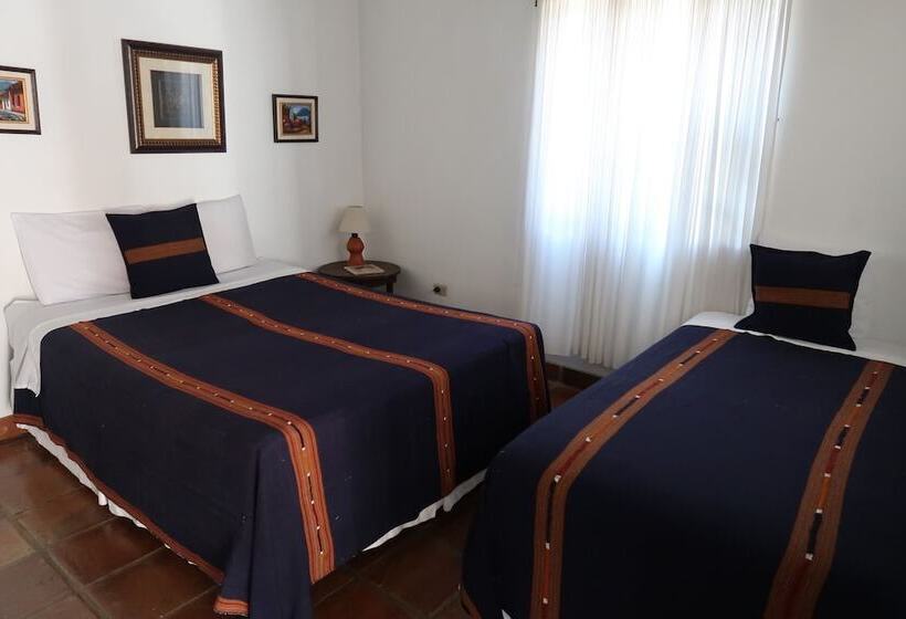 تختخواب و صبحانه Hacienda La Esperanza