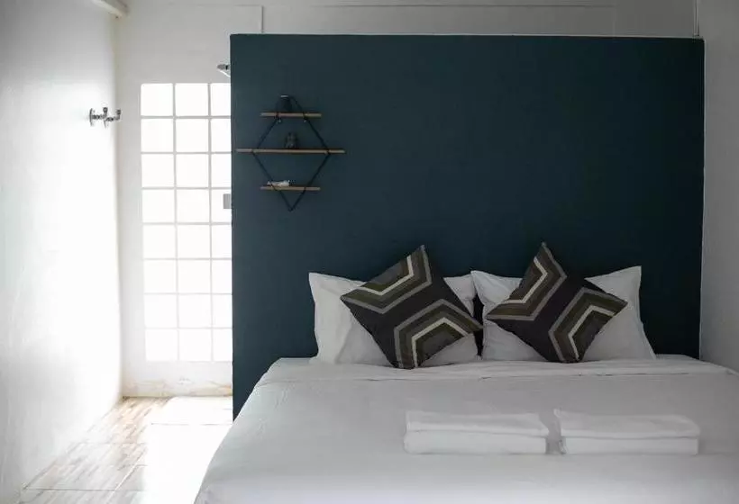 Hotelli Baannokhook Home&cafe