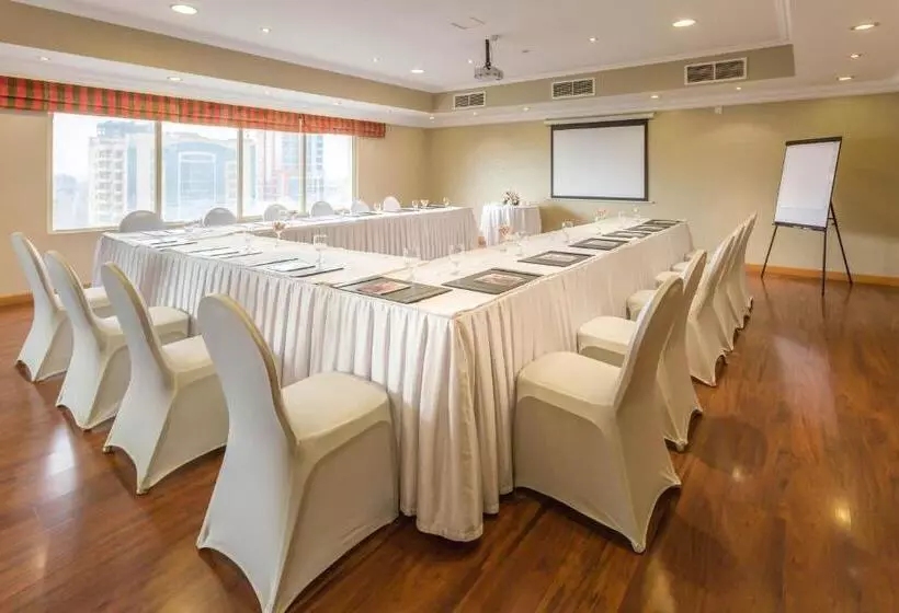 هتل Al Safir Tower   Residence