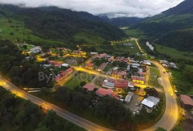 ホテル Casa Del Río