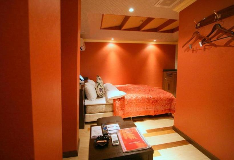 هتل Celavie Osakajokitazume