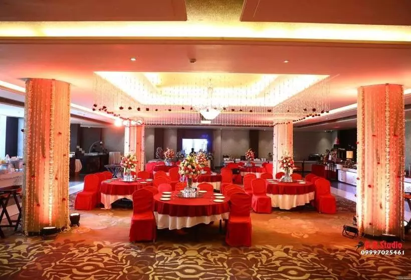 ホテル Godwin Meerut