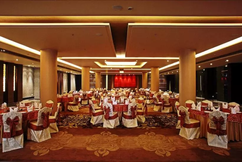 ホテル Godwin Meerut