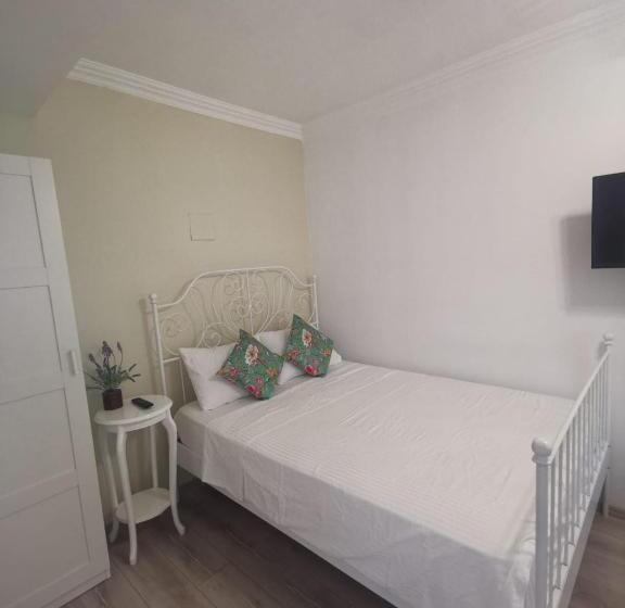 בית מלון כפרי Holifera