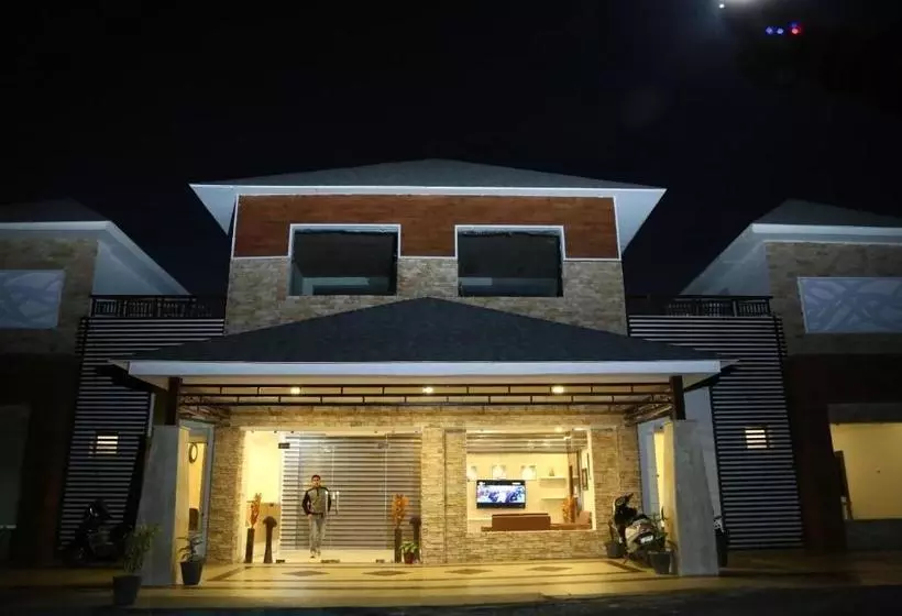 ホテル Tavisha Kanatal Hills Chamba