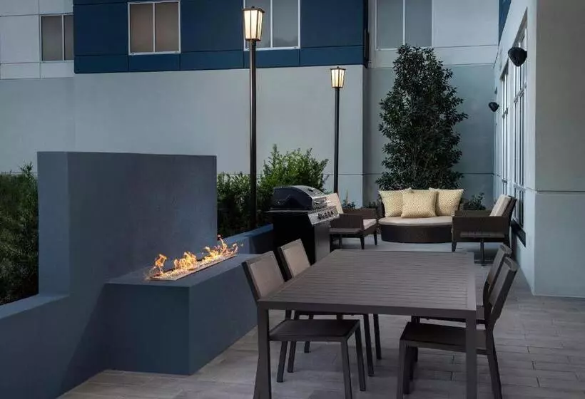هتل Residence Inn By Marriott Jacksonville Downtown