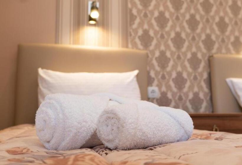 پانسیون Casablanca