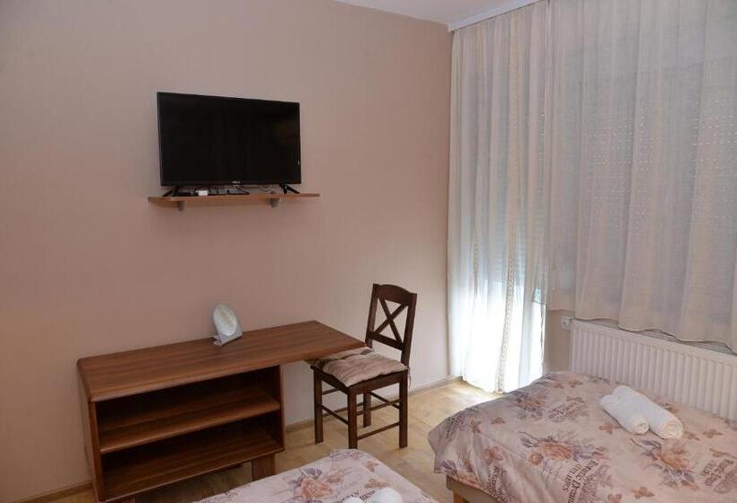 پانسیون Casablanca